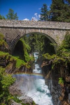 Hotel Croix Des Bretons - Pyrenees