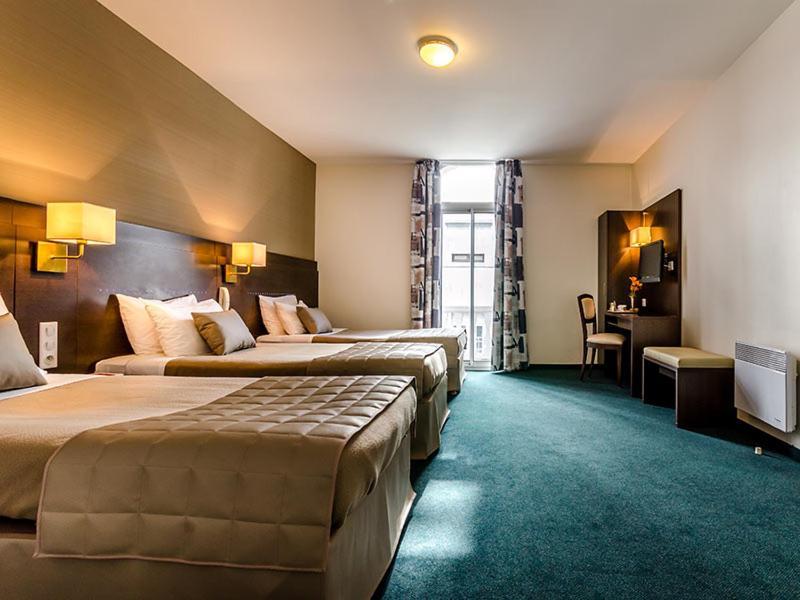 Croix Des Bretons - Pyrenees Hotel Lourdes